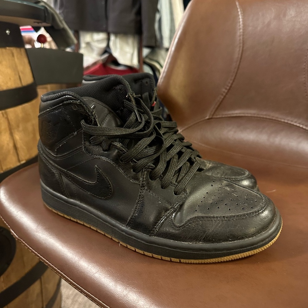 Nike gum black retro high tops